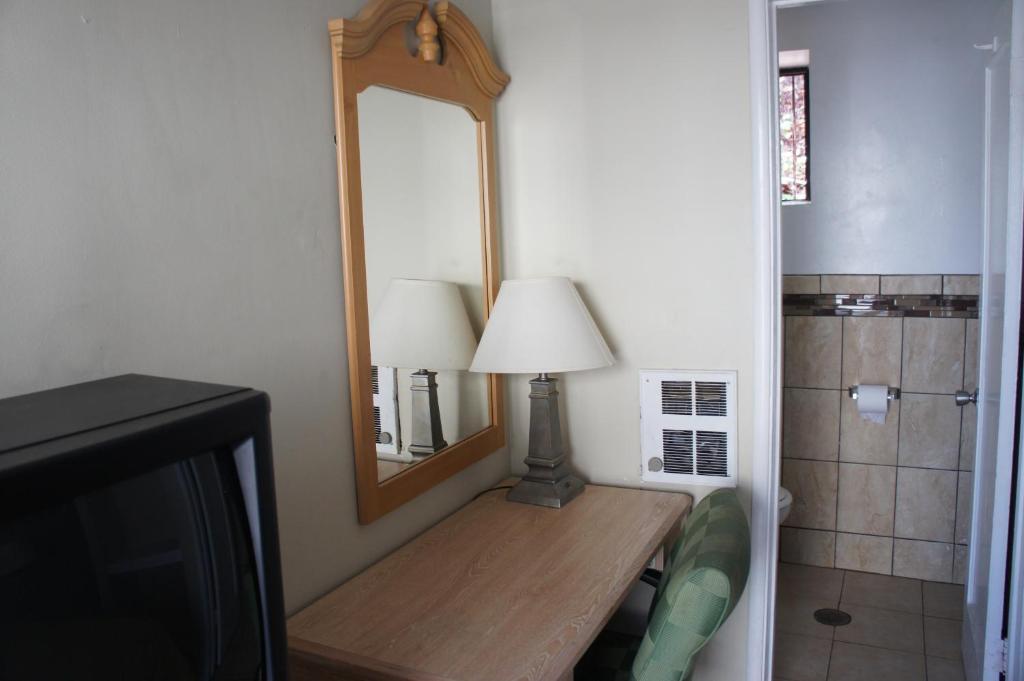 Budget Inn เอลเซอร์ริโต ภายนอก รูปภาพ